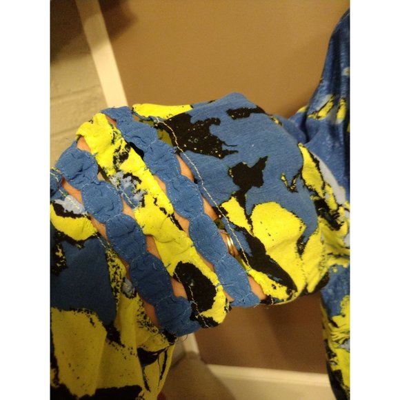 Westbound blue bright green abstract print top size L cut-out detail sleeves - Picture 4 of 5